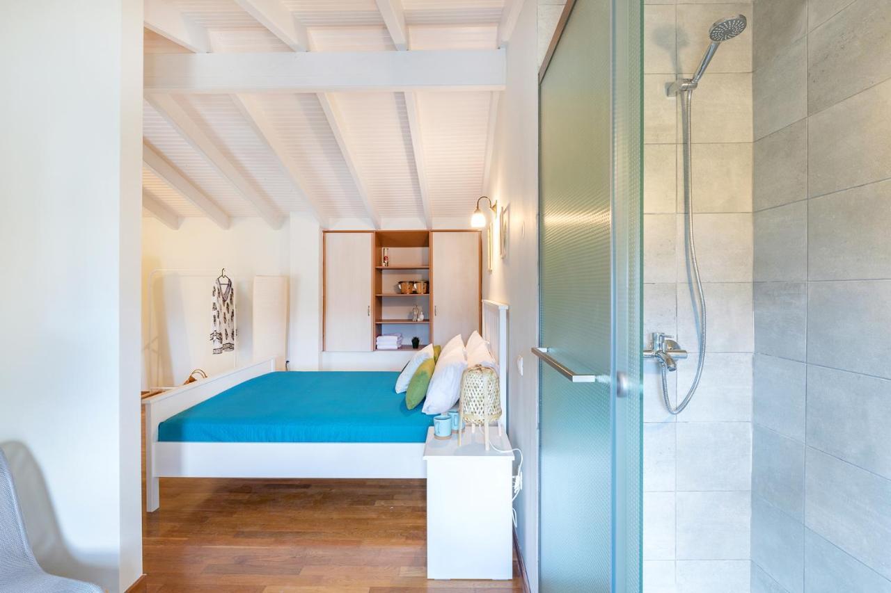Spyrelia Villa With Private Pool & Outdoor Hot Tub 达西亚 外观 照片